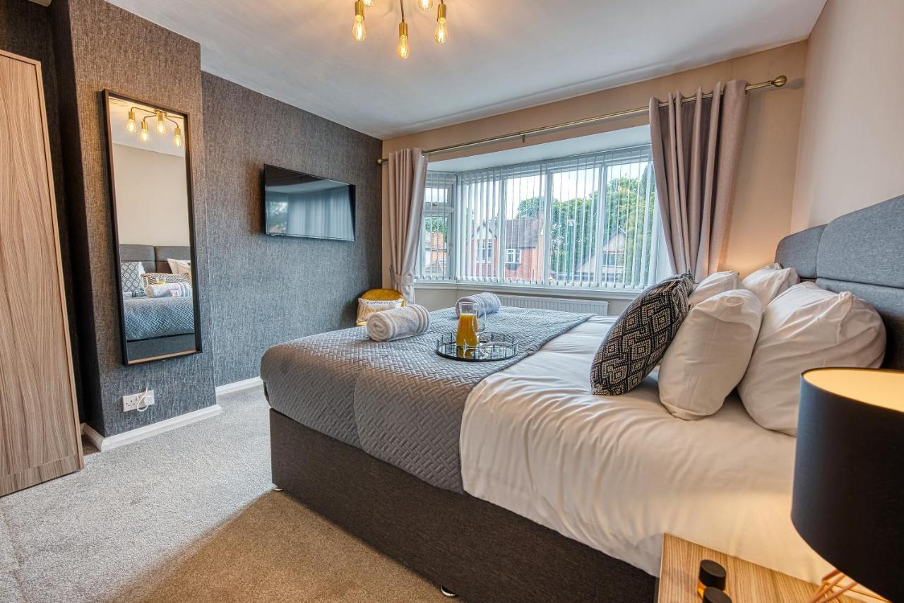 Elegant 5 Bed House - Sleeps 9, Central Solihull, Nec, Jlr, Hs2, Resorts World, Airport Business And Leisure Stays, Exterior foto